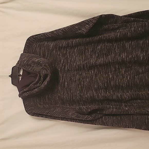 ZELLA HOODED SWEATER - Picture 3 of 5
